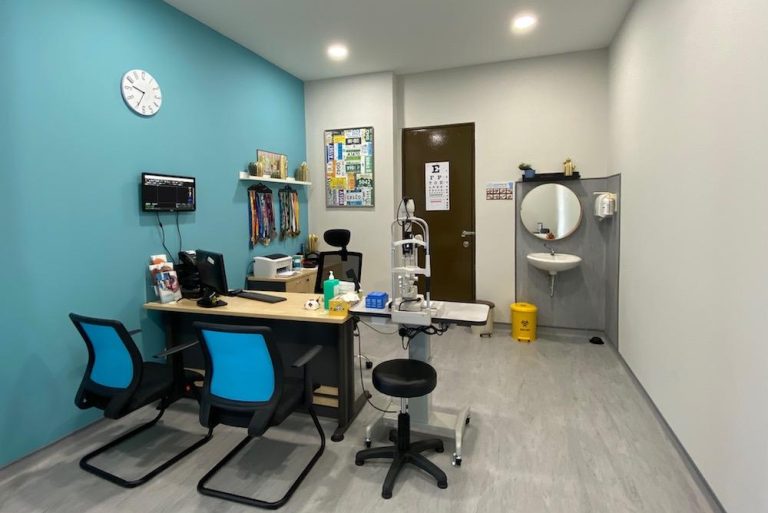 OasisEye Specialists JB