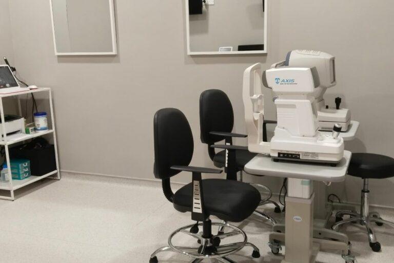 OasisEye Specialists Setia Indah Johor Bahru Treatment Room