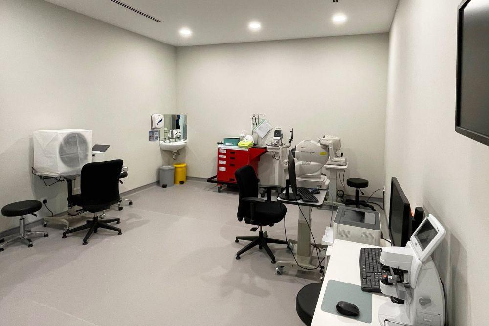 OasisEye Specialists Shah Alam VA Room