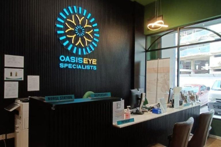 OasisEye Specialists Kuching Front Office.