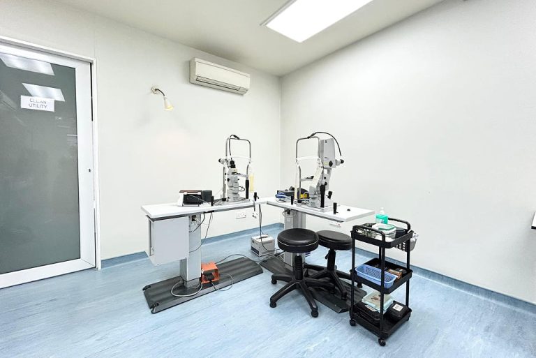 OasisEye Specialists Puchong LASER room